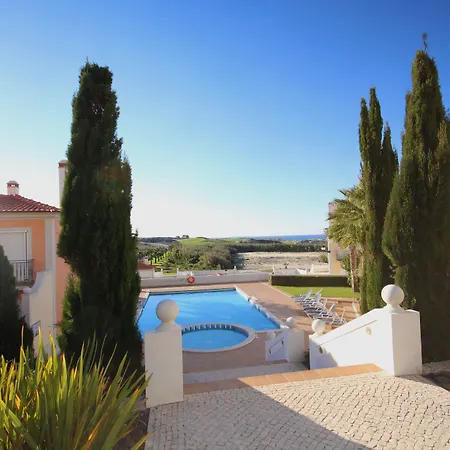 The Village - D'el Rey Golf & Вилла