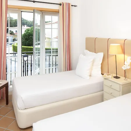 The Village - D'el Rey Golf &