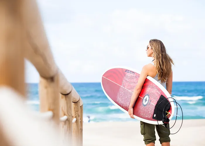 The Village - D'el Rey Golf & *