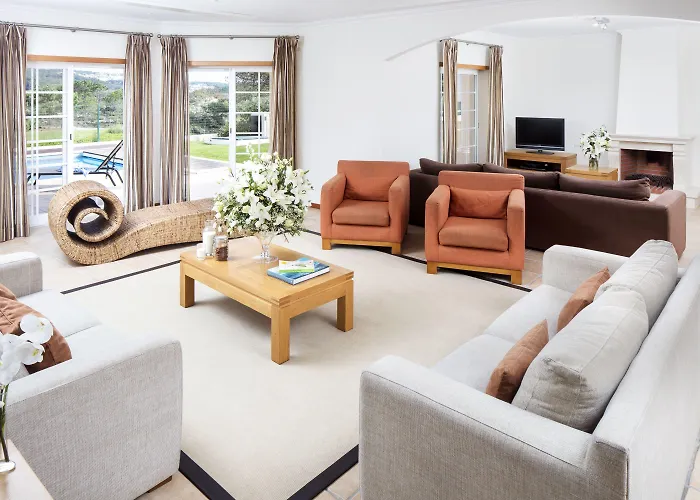 The Village - D'el Rey Golf &